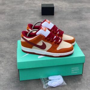 NIKE SB Sneakers