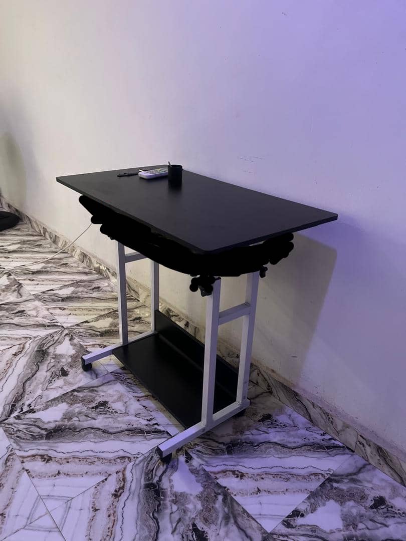 Big Single Layer Laptop Table