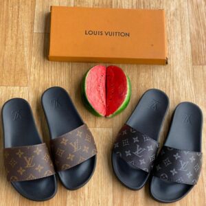 LOUIS VUITTON slide (40-45)