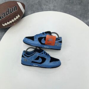 SUPREME X NIKE SB DUNK ‘BLACK‘