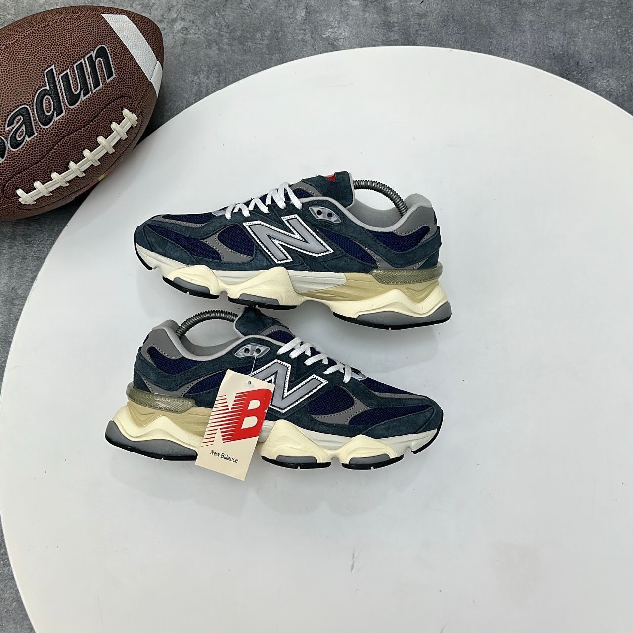 NEW BALANCE 9060 BLUE OUTER SPACE