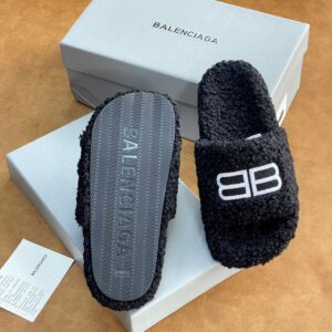 Balenciaga slippers