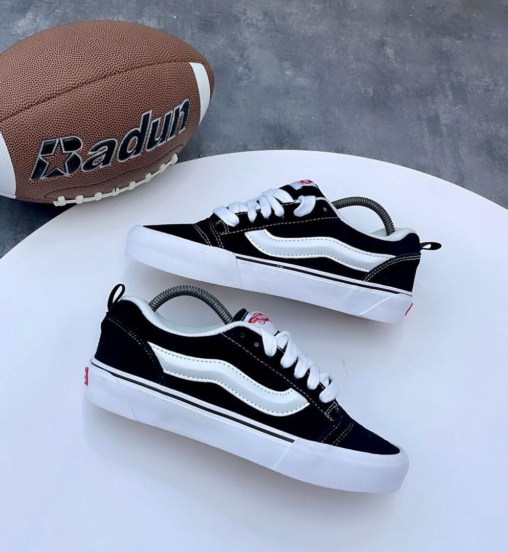 VANS KNU SKOOL BLACK/WHITE