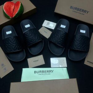 BURBERRY slide(40-45)