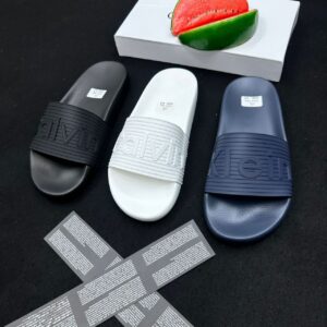 Official CALVIN KLEIN slide  Plenty sizes available  40 - 45