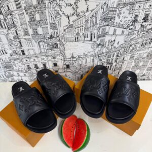 Louis Vuitton Slippers
