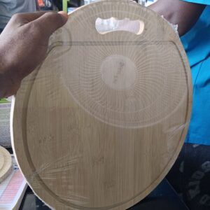 35*35 cm wooden cutting board