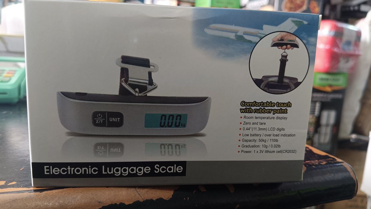 Electronic luggage scale